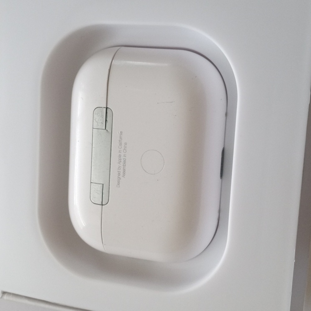 apple airpods pro 2 nd generation - Picture 8 of 10